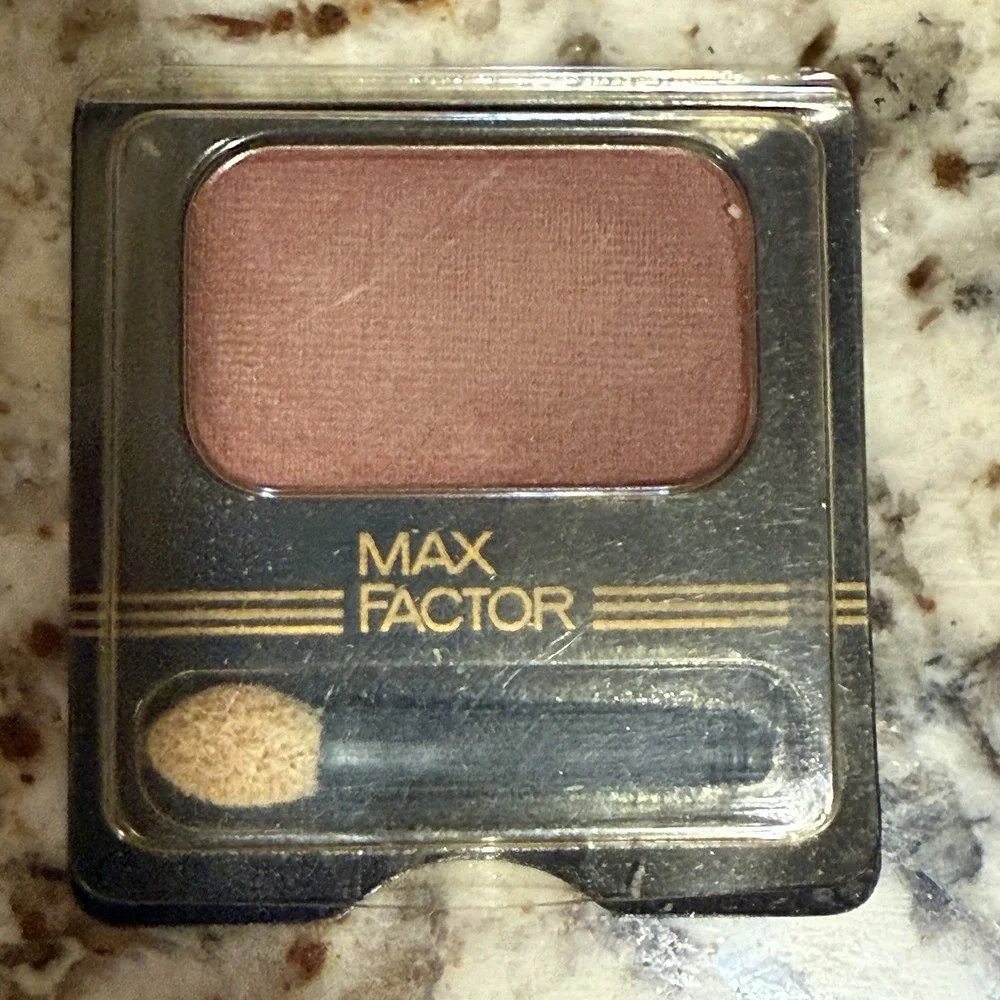 Max Factor Satin Shadow Vintage Refill Antique Rose 05 NOS Sealed NEW